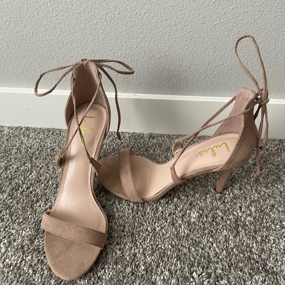 Lulu’s Tan Heels Size 9